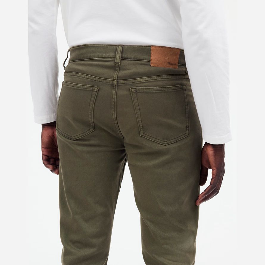 madewell der sportliche allday slim herren hose oliv