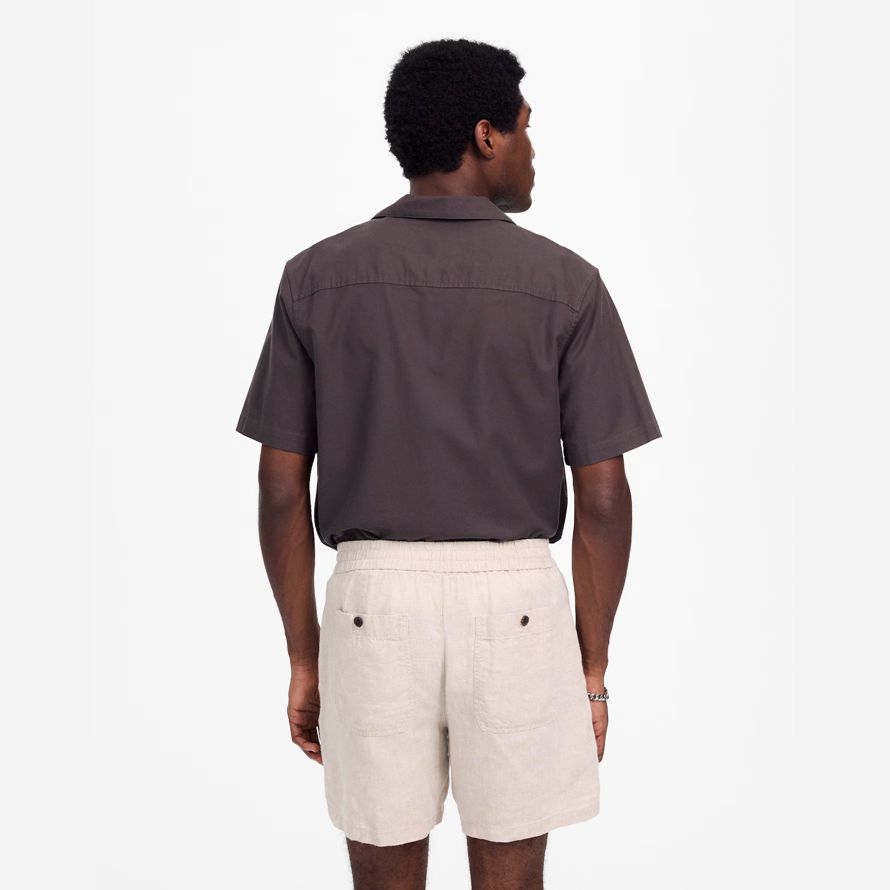 madewell everywear leinen herren shorts beige