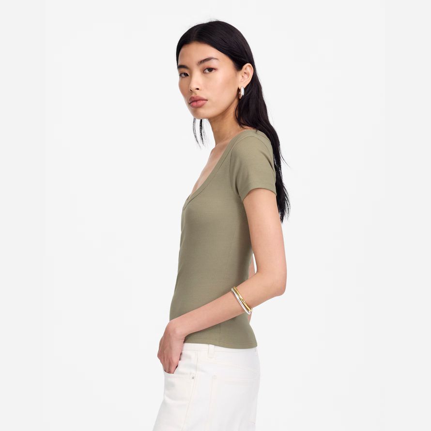 olive madewell regenerative baumwolle gerippte scoopneck womens t-shirts
